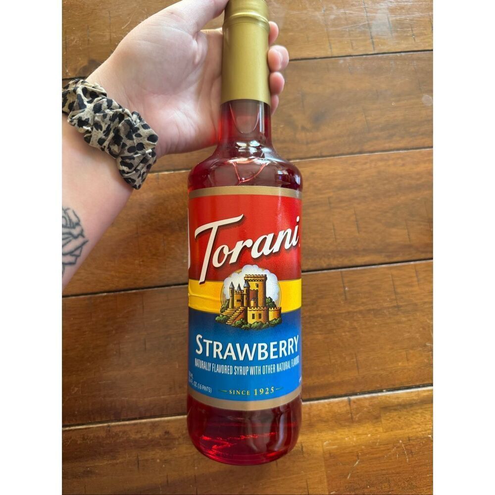 NWT Torani Strawberry Syrup- 24.5 oz - Picture 1 of 3